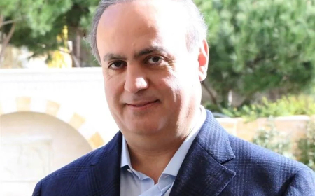 كيف علق وهاب على طرد السفير الايراني؟