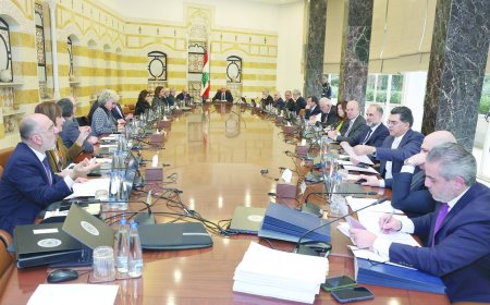 ضغوطٌ على عون "الصامت"... وهل يُقاطع وزراء "الثنائي" الجلسة؟