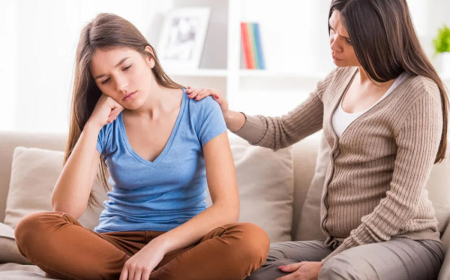 قلق المراهقين: افهميه أولاً… قبل أن تحاولي تغييره