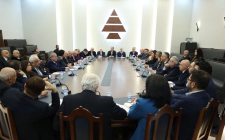 "الكتائب": لضرورة حصر سلاح حزب الله وتنفيذ قرارات الحكومة