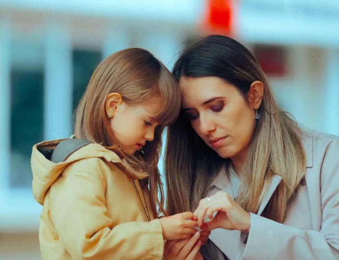 حين يهتزّ العالم… هكذا نصنع الأمان في قلب الطفل!