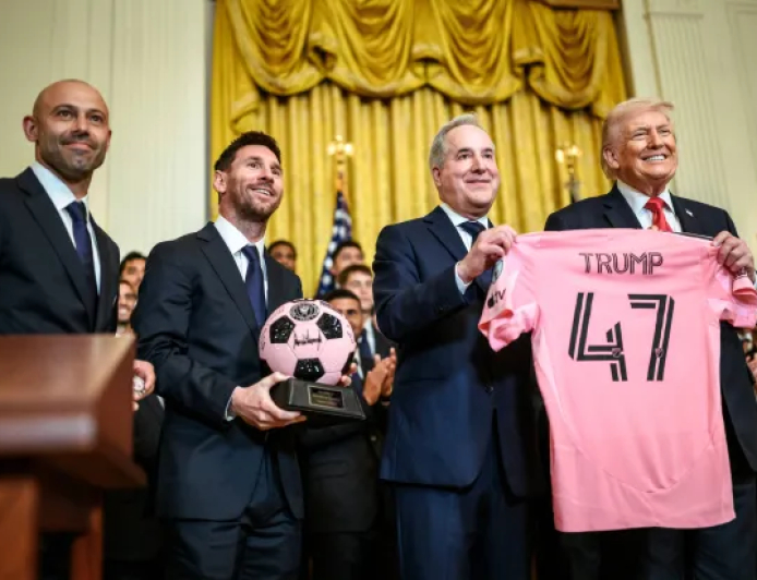 ترمب يستقبل ميسي … والحديث عن إيران يطغى على الاحتفال