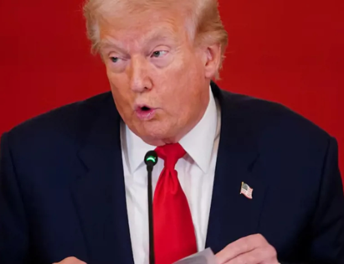 ترامب: ايران ستتلقى ضربة قوية اليوم