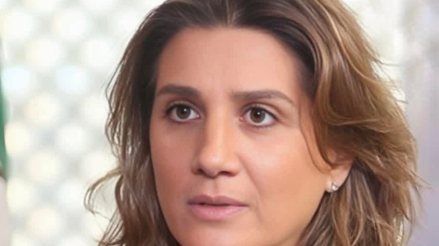 يمنى بنت بشير.. تخطف أضواء السياسة