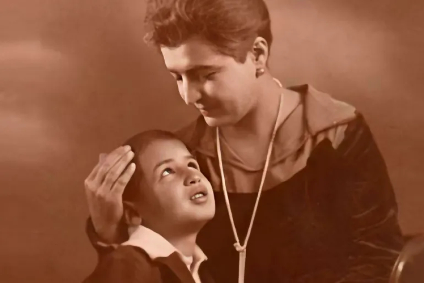 "أحن الى خبز امي".. كيف كرم الشعر والأدب الأم؟