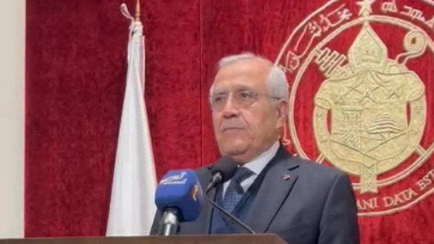 سليمان: لا يحق لأيّ أحد التضحية ببلده ولا بآلاف الشباب