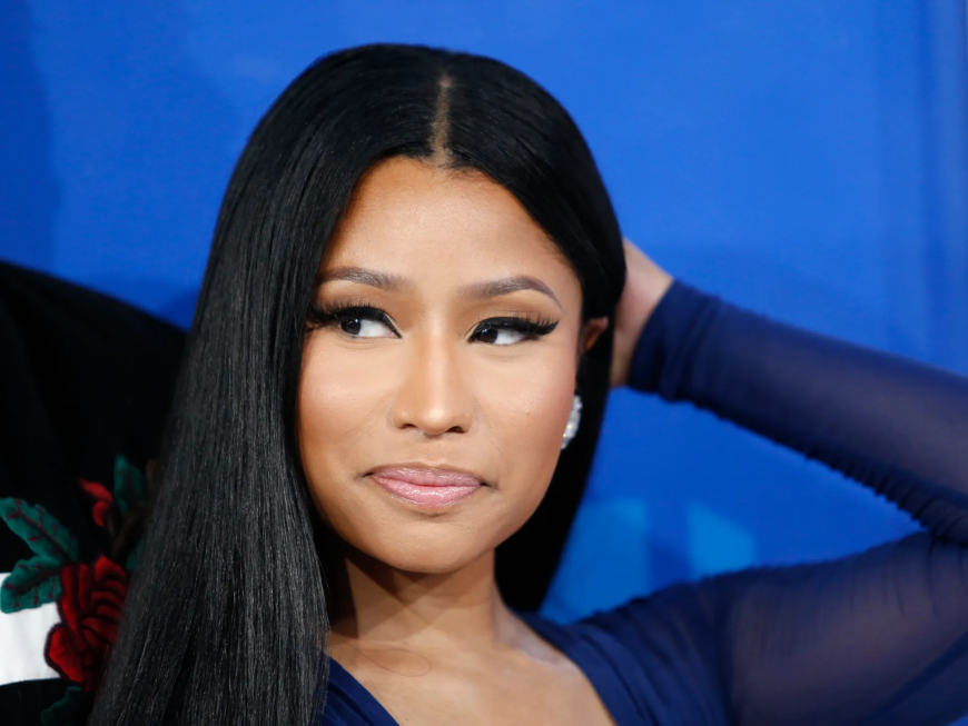 نيكي ميناج في ورطة قضائية..