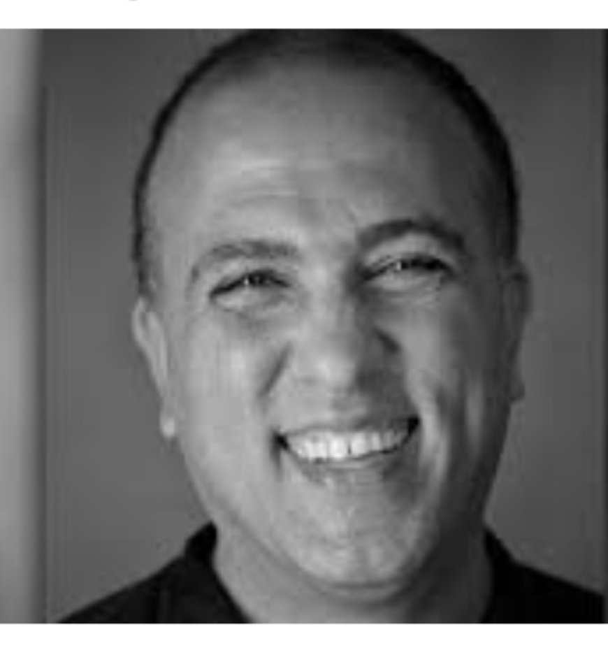 رحيلٌ غامض يهزّ الوسط الفني… وفاة مفاجئة لمخرج مصري تفتح باب التساؤلات!