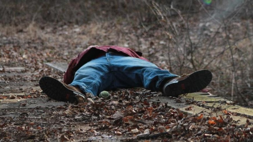رجل جثة تحت جسر الكولا.. هل تعرفون عنه شيئا؟