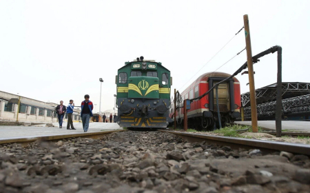 الجيش الاسرائيلي للإيرانيين: لا تستخدموا القطارات