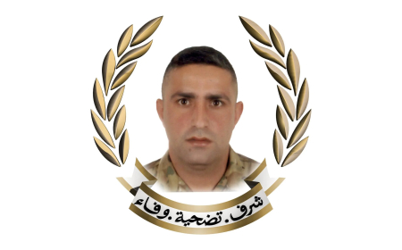 استشهد متأثرا بجراحه.. الجيش ينعى المعاون الأول عباس حسن قاسم