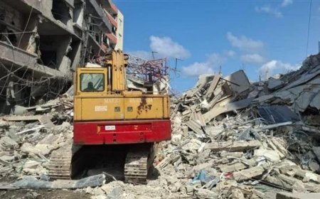 عمليات رفع الأنقاض متواصلة في صور