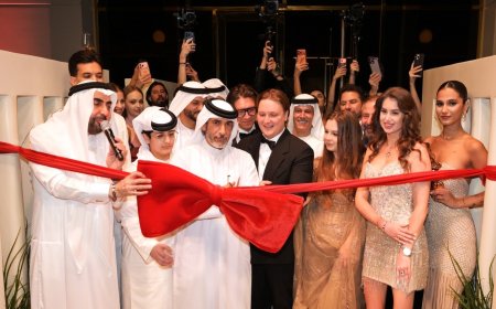 TIMELESSتضيء سماء دبي والعالم