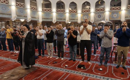 ام المصلين في مسجد الحسنين(ع) العلامة فضل الله:لتعزيز روح الوحدة بين اللبنانيين