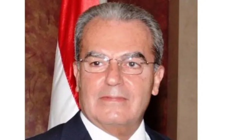 وديع الخازن يدين قيام جندي اسرائيلي بتحطيم الصليب في دبل