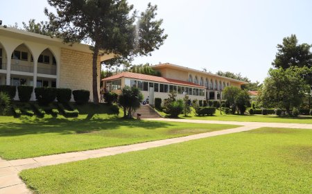 "جامعة رفيق الحريري" تفتح أبوابها أمام الطلاب