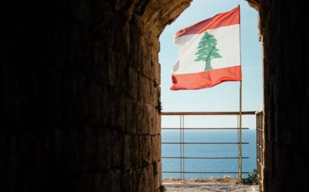 لبنان يخرج من لعبة المحاور