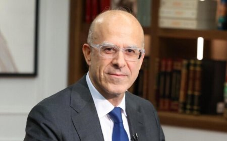 مكي هنّأ العمال بعيدهم: عمل رغم الألم