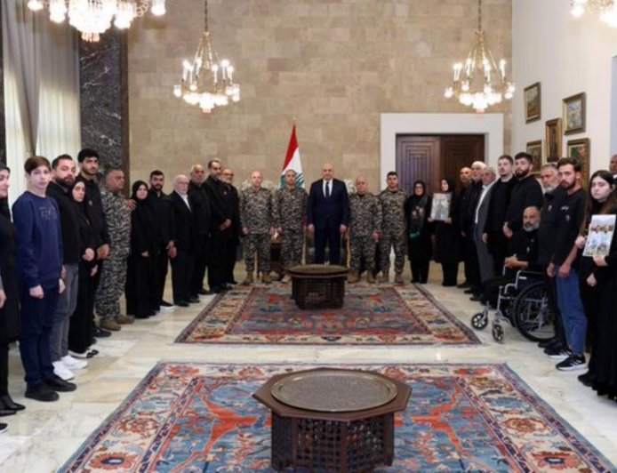 لاوندس وعائلات الشهداء العسكريين في قصر بعبدا