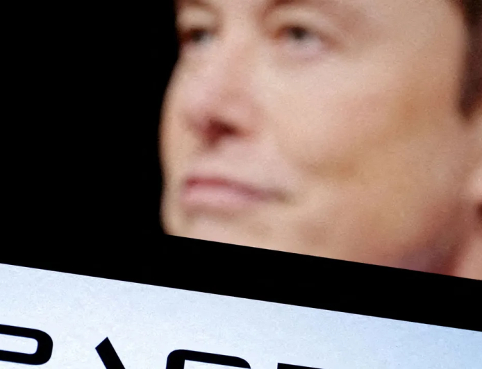 "سبيس إكس" تستحوذ على كيرسر مقابل 60 مليار دولار