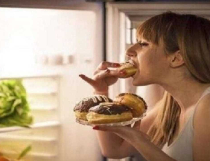 تناول الطعام.. بين الجوع والشهية والتوتر