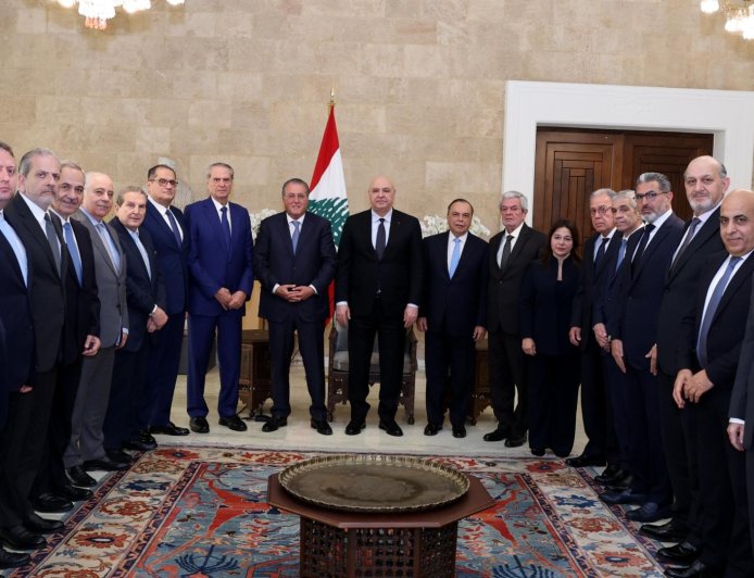 عون: لا حل الا بالمفاوضات