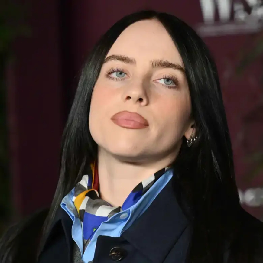 حفل بيلي إيليش في أبوظبي… تاريخ وهمي !