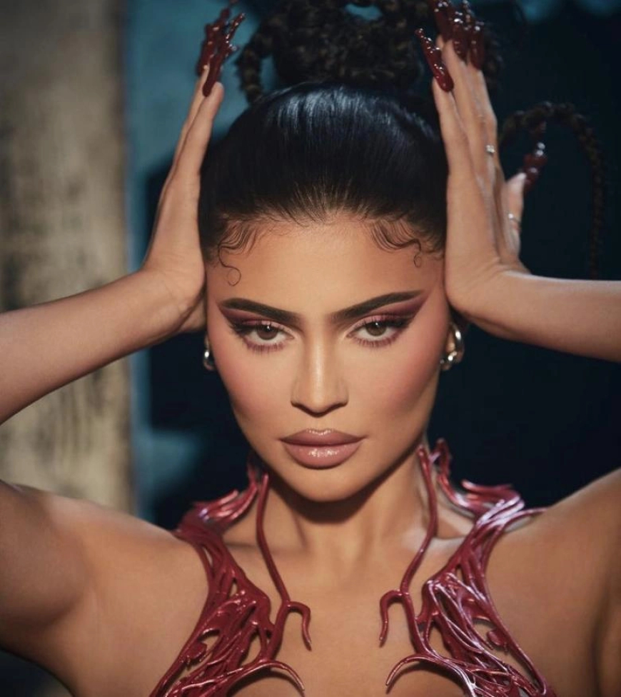 كايلي جينر… هل تنجح في اقتحام هوليوود؟