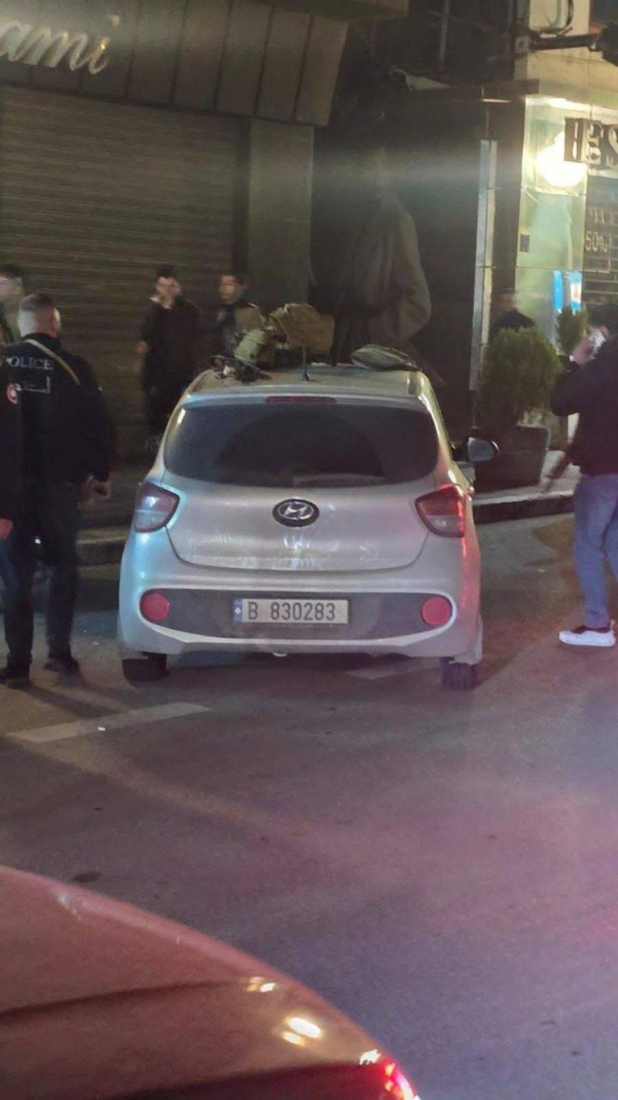 توقيف 3 أشخاص داخل سيارة في البقاع.. ماذا ضبط معهم