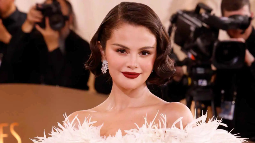 سيلينا غوميز تقلب المعادلة…