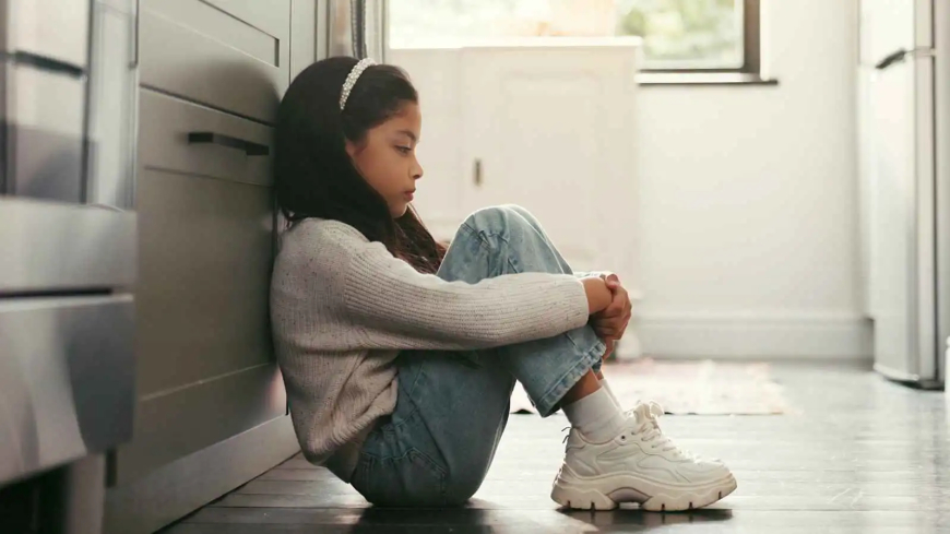 متى يتحوّل التشجيع إلى ضغط خفي يثقل طفلك؟