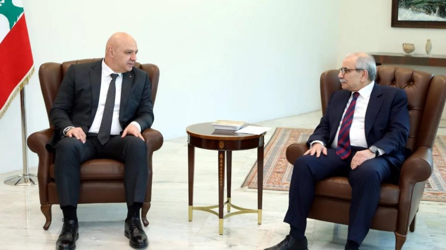 "معك" و"القرار لك".. تأييد واسع لعون وسلام