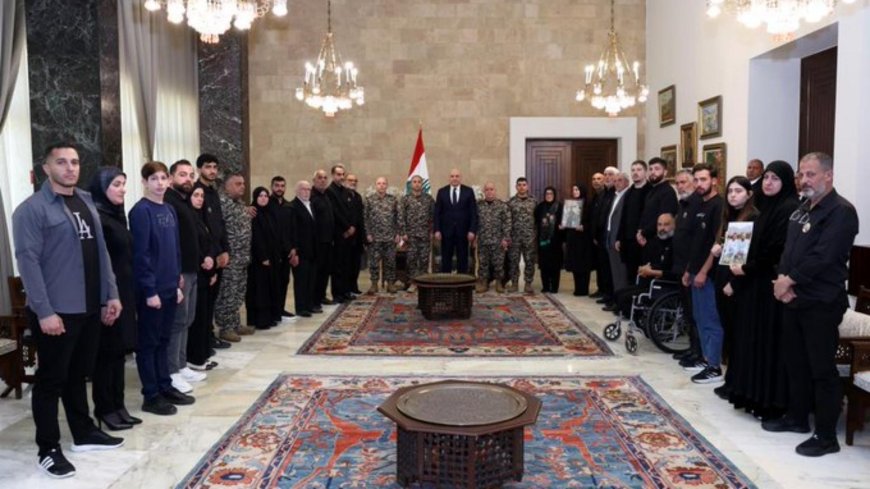 لاوندس وعائلات الشهداء العسكريين في قصر بعبدا