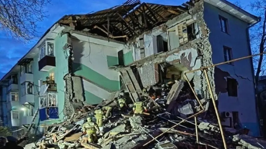 انهيار مبنى سكني في سمارا الروسية.. وسقوط قتلى ومصابين