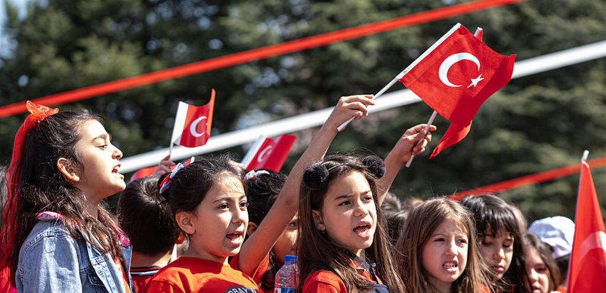 تركيا تسجّل أدنى نسبة للأطفال منذ 90 عاماً… تحوّل ديموغرافي يثير القلق !