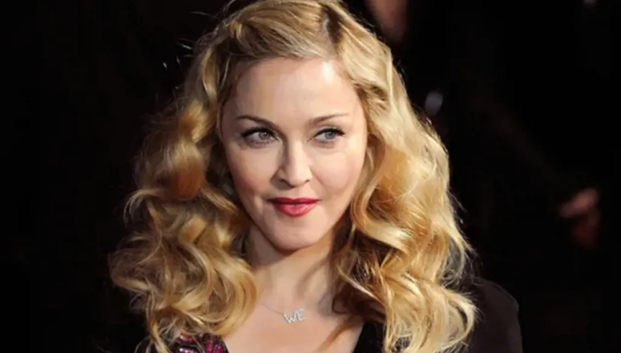    اختفاء غامض لأزياء مادونا…