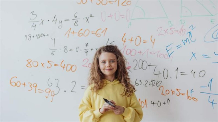 ما سبب تراجع الفتبات بالرياضيات؟