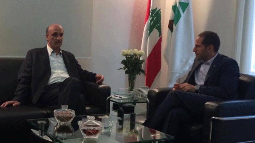 لقاء مطول بين جعجع والجميل