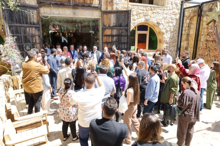 قرية بدر حسون ( خان الصابون ) أكثر من حرفة ومنتج ... أنها رسالة حب  من لبنان الى العالم