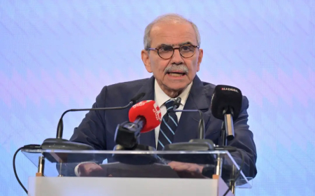 "المقاصد" تكرم فيصل سنو.. سلام: لا دولة إلا بقرار واحد وسلاح واحد
