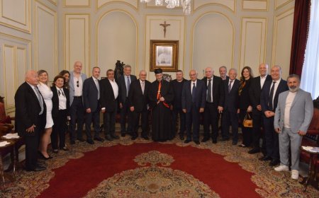  وفد من جامعة آل حنين يزور البطريرك الراعي في بكركي مؤكداً دعمه لمواقفه الوطنية