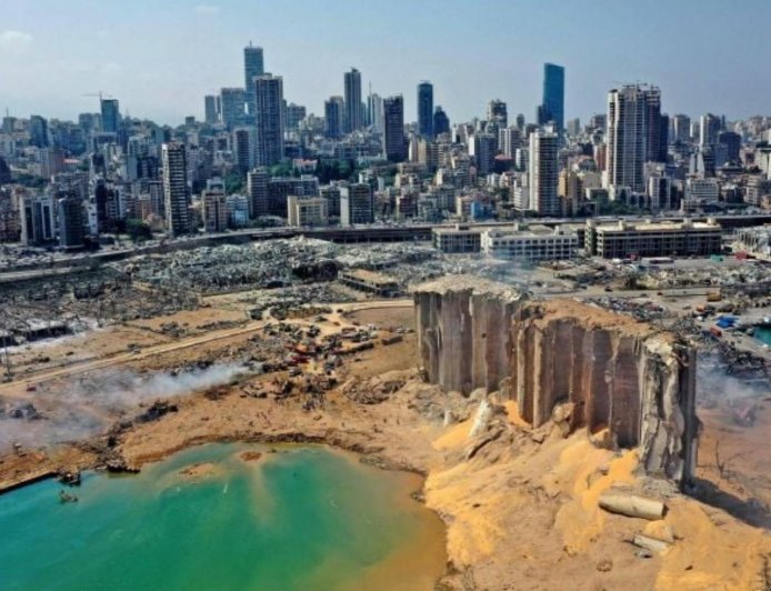 مرفأ بيروت يعلن استمرارية العمل خلال هذه الأيام