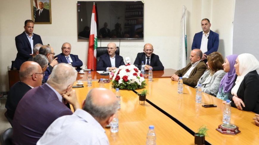 الحجار تفقّد مجمع الأبنية الحكومية في شحيم والتقى المجلس البلدي والمخاتير